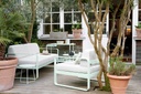 canape-et-Fauteuil-Bellevie-table-basse-table-d-appoint-Cocotte-Desserte-Luxembourg-Salon-de-jardin-Fermob.jpeg